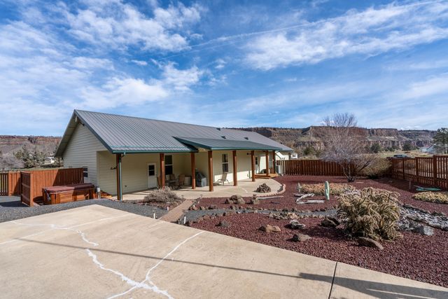 11588 SW Horny Hollow Trail, Terrebonne, OR 97760