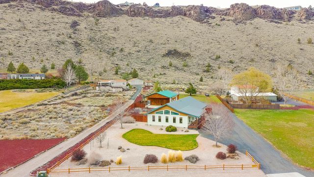 11588 SW Horny Hollow Trail, Terrebonne, OR 97760