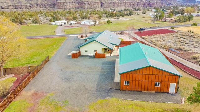 11588 SW Horny Hollow Trail, Terrebonne, OR 97760
