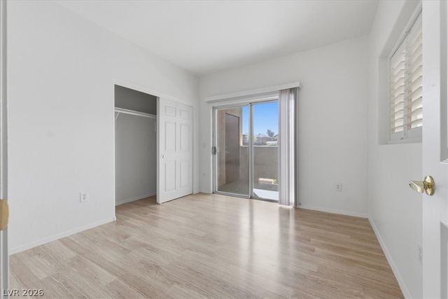 1050 East Cactus Avenue 1021, Las Vegas, NV 89183