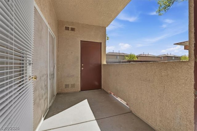1050 East Cactus Avenue 1021, Las Vegas, NV 89183