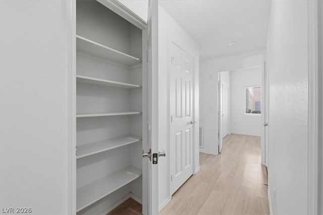 1050 East Cactus Avenue 1021, Las Vegas, NV 89183