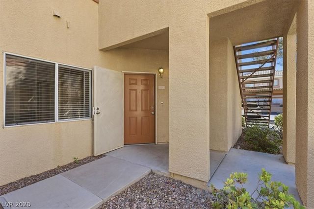 1050 East Cactus Avenue 1021, Las Vegas, NV 89183