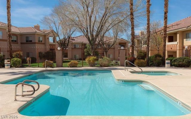 1050 East Cactus Avenue 1021, Las Vegas, NV 89183