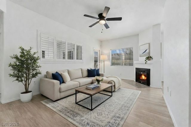 1050 East Cactus Avenue 1021, Las Vegas, NV 89183