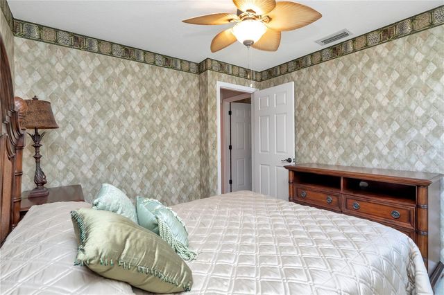 341 WINDRUSH LOOP, Tarpon Springs, FL 34689