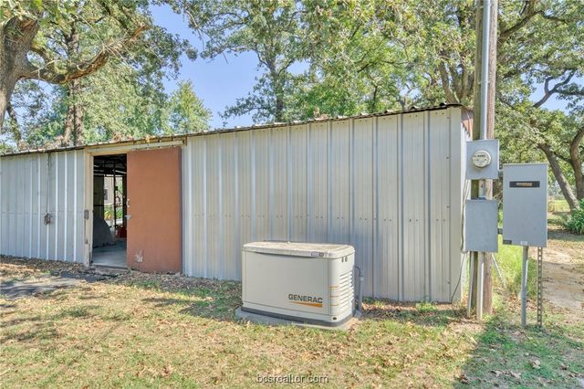 13543 West FM 977 Farm to Market Road, Marquez, TX 77865