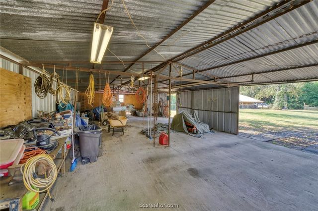 13543 West FM 977 Farm to Market Road, Marquez, TX 77865