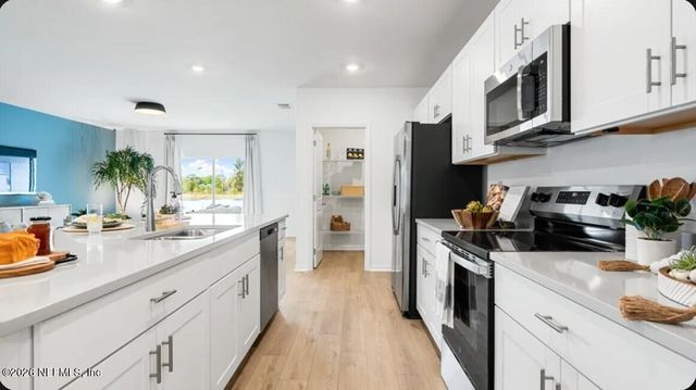 8166 ARCHIBALD Terrace, Jacksonville, FL 32219