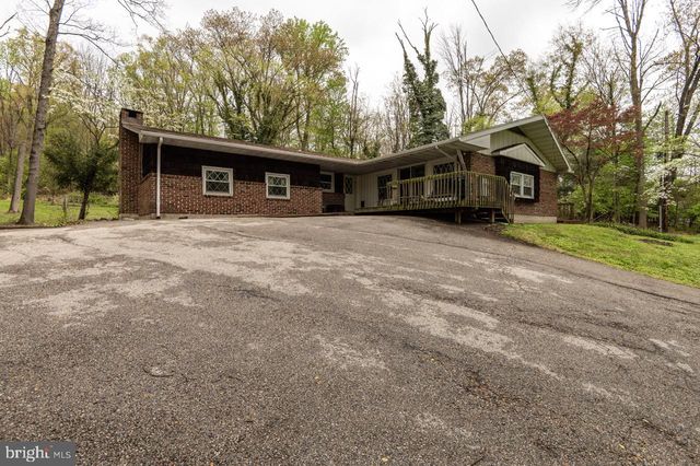 1701 BAHR RD, Pottstown, PA 19464