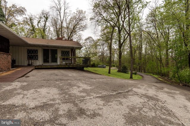 1701 BAHR RD, Pottstown, PA 19464