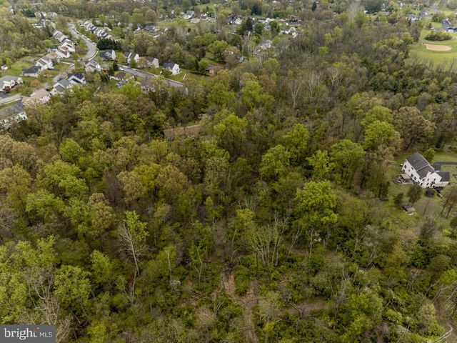 1701 BAHR RD, Pottstown, PA 19464