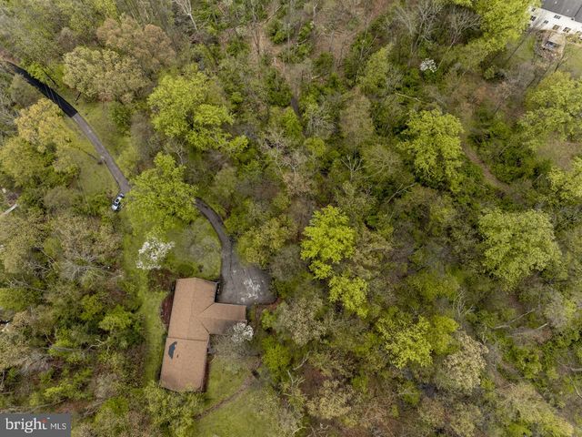 1701 BAHR RD, Pottstown, PA 19464