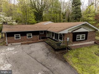 1701 BAHR RD, Pottstown, PA 19464