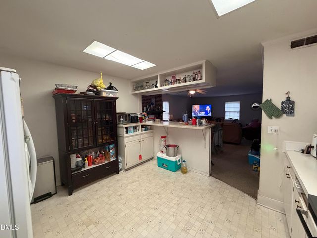 305 Westminster Drive, Elon, NC 27244