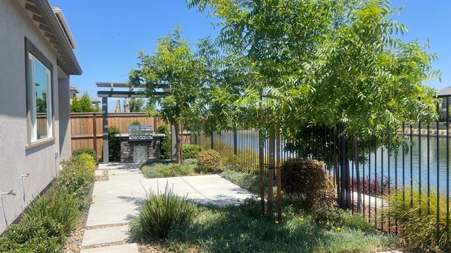 3930 Waterleaf Ave, Sacramento, CA 95835