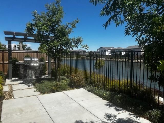 3930 Waterleaf Ave, Sacramento, CA 95835