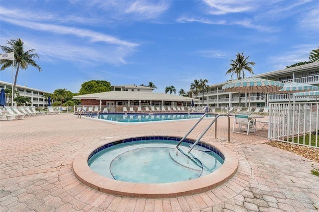 5203 NE 24 Terrace B204, Fort Lauderdale, FL 33308