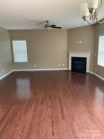 1408 Sunflower Field Place, Matthews, NC 28104