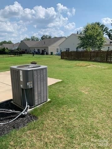 1408 Sunflower Field Place, Matthews, NC 28104