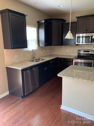 1408 Sunflower Field Place, Matthews, NC 28104