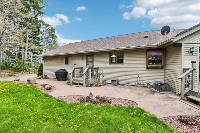 402 Derby Row, Reedsburg, WI 53959
