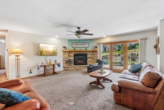 402 Derby Row, Reedsburg, WI 53959