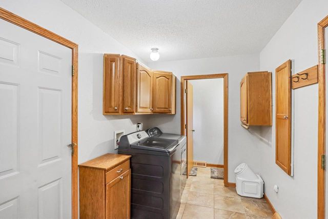 402 Derby Row, Reedsburg, WI 53959