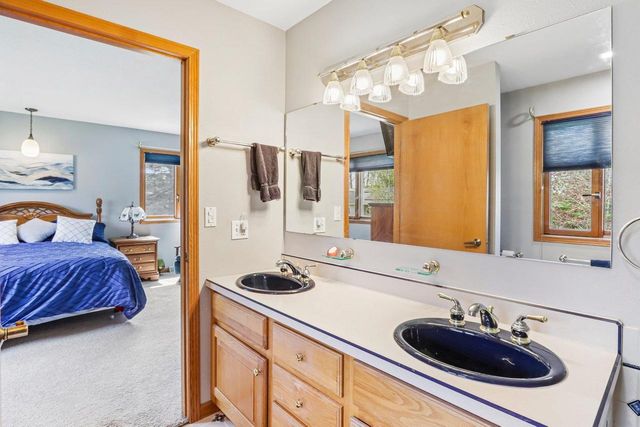 402 Derby Row, Reedsburg, WI 53959