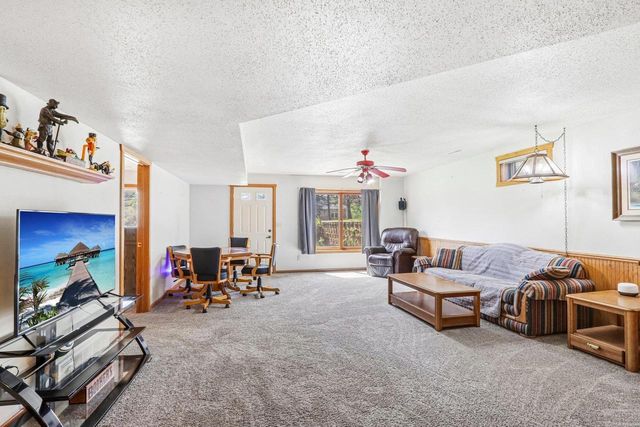 402 Derby Row, Reedsburg, WI 53959