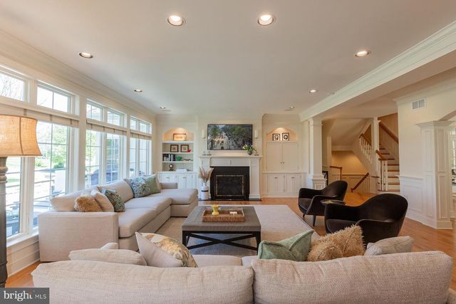 801 GREENSIDE DR, Lititz, PA 17543