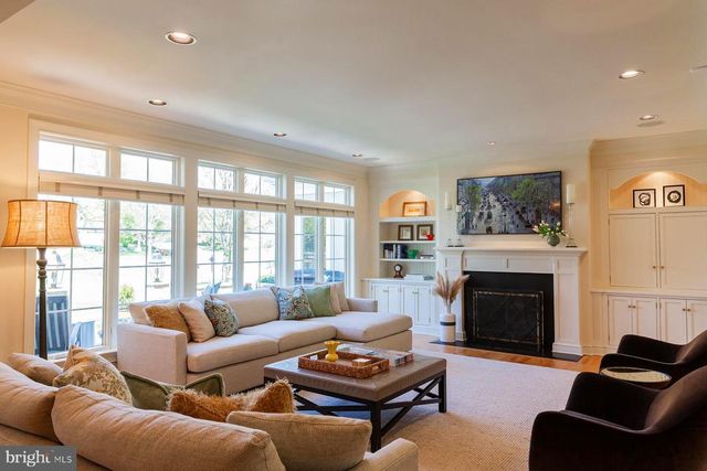 801 GREENSIDE DR, Lititz, PA 17543