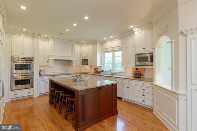 801 GREENSIDE DR, Lititz, PA 17543