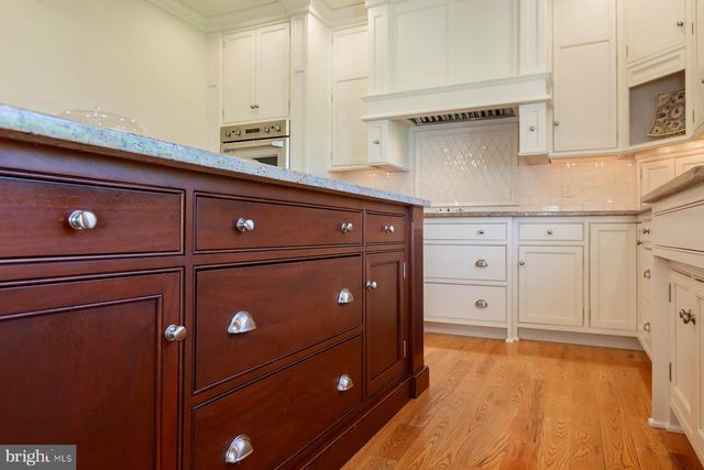 801 GREENSIDE DR, Lititz, PA 17543