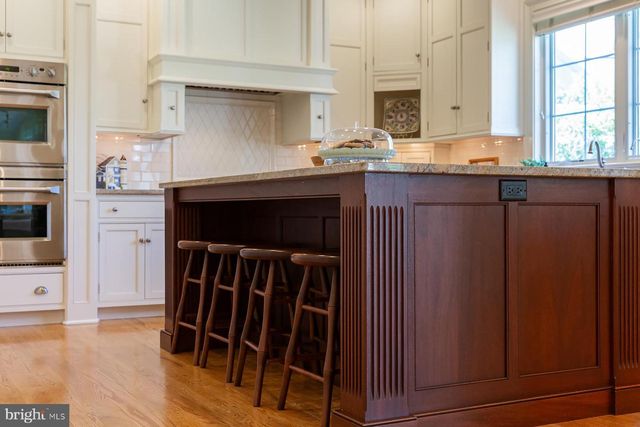 801 GREENSIDE DR, Lititz, PA 17543
