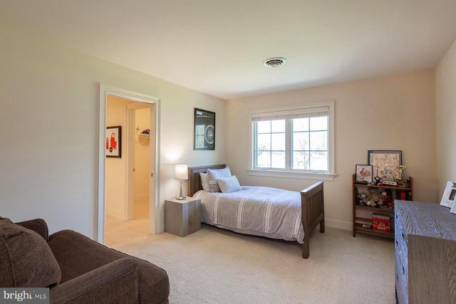 801 GREENSIDE DR, Lititz, PA 17543