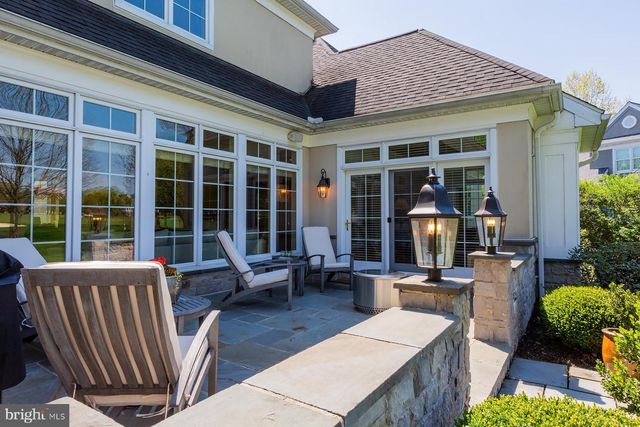 801 GREENSIDE DR, Lititz, PA 17543