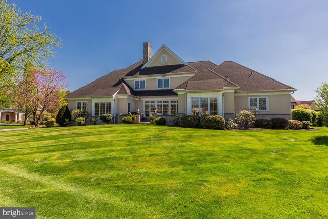 801 GREENSIDE DR, Lititz, PA 17543