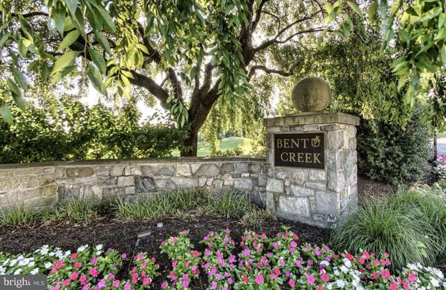 801 GREENSIDE DR, Lititz, PA 17543