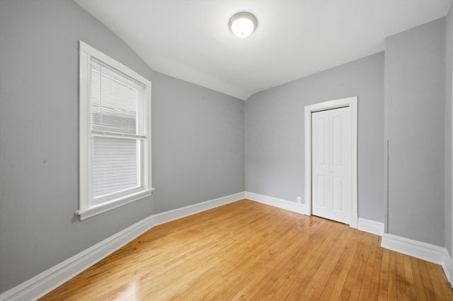 2050 N Kenneth Avenue, Chicago, IL 60639
