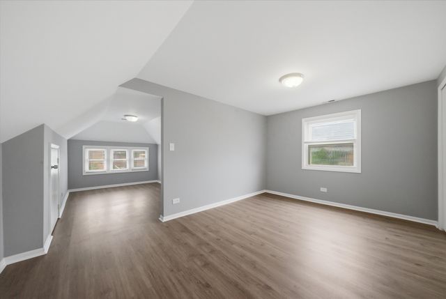 2050 N Kenneth Avenue, Chicago, IL 60639