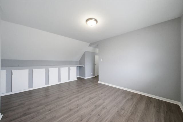 2050 N Kenneth Avenue, Chicago, IL 60639