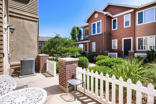 15476 W 64th Loop B, Arvada, CO 80007