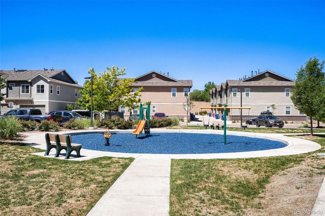 15476 W 64th Loop B, Arvada, CO 80007