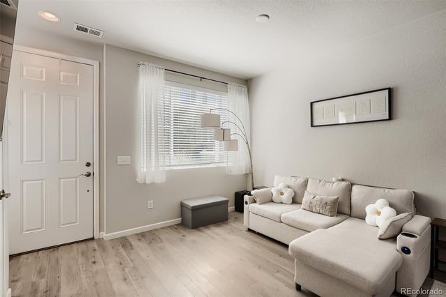 15476 W 64th Loop B, Arvada, CO 80007