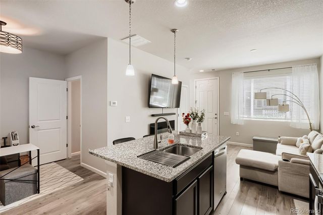15476 W 64th Loop B, Arvada, CO 80007