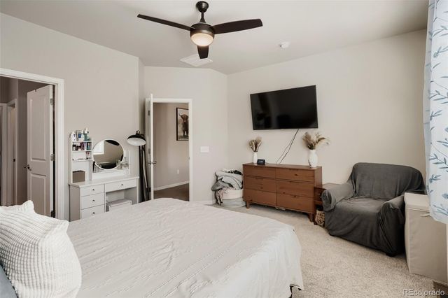 15476 W 64th Loop B, Arvada, CO 80007