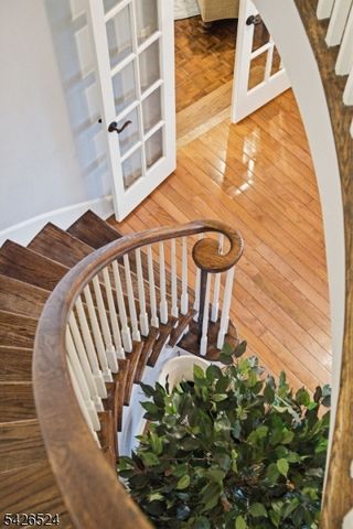 15 Sunrise Cir, Clinton Twp., NJ 08809