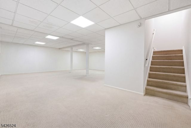 15 Sunrise Cir, Clinton Twp., NJ 08809