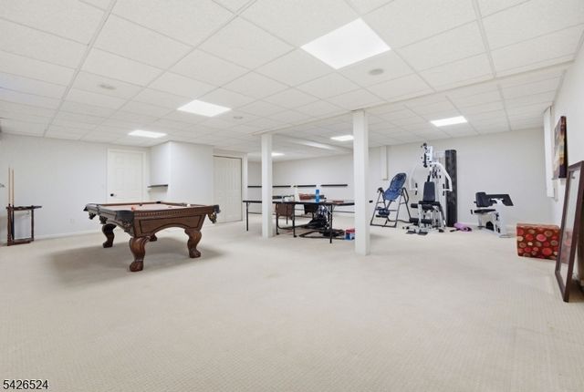 15 Sunrise Cir, Clinton Twp., NJ 08809